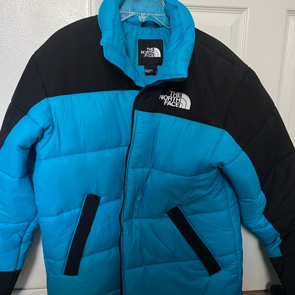 The North Face Men's Black and Blue Puffer Jacket